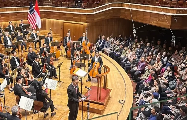75 Tahun Persahabatan Indonesia-Amerika, Hadirkan Momen Magis Lagu Nusantara pada Konser Orkestra