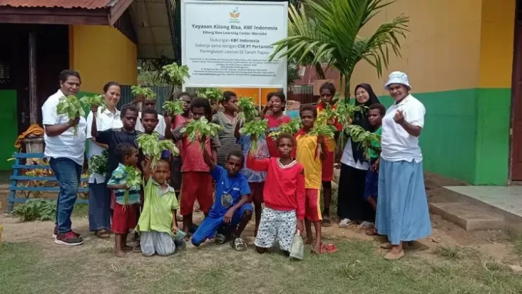 Anak Papua Lebih Semangat Belajar Setelah Ada Uji Coba Makan Bergizi Gratis