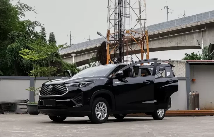 Bikin Pangling, Toyota Innova Zenix Hal ini Disulap Jadi MPV Super Mewah