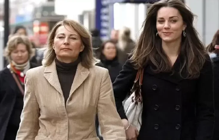 Cerita Carole Temukan Benjolan di tempat tempat Kepala Kate Middleton sebelum Didiagnosis Kanker