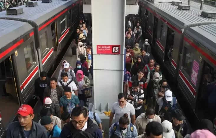 Daftar Pungutan lalu Kenaikan Tarif Mulai 2025: PPN, Air PAM hingga Harga Rokok