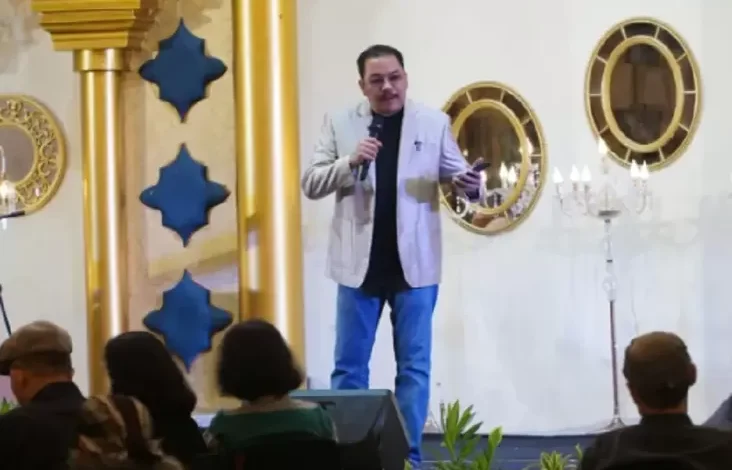 Denny JA Hibahkan Dana Abadi untuk Penghargaan Tahunan bagi Penulis