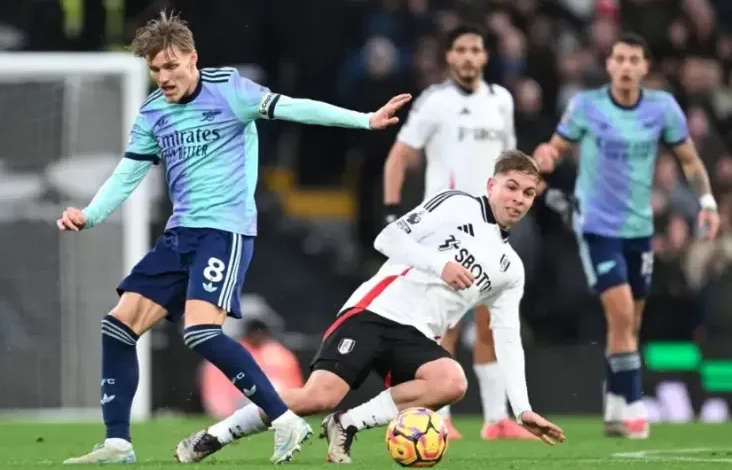 Hasil Kompetisi Inggris: Arsenal Gagal Tempel Liverpool Usai Ditahan Klub sepak bola Klub sepak bola Fulham 1-1