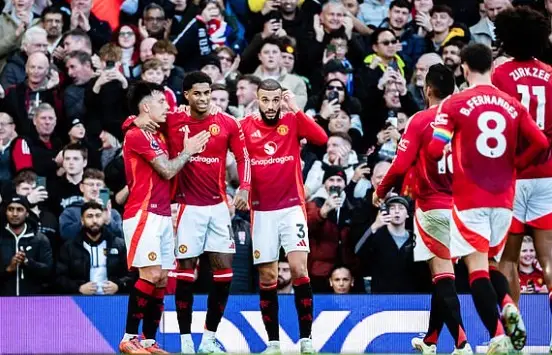 Hasil Turnamen Inggris: Manchester United Cukur Klub sepak bola Klub sepak bola Everton 4-0 pada Old Trafford