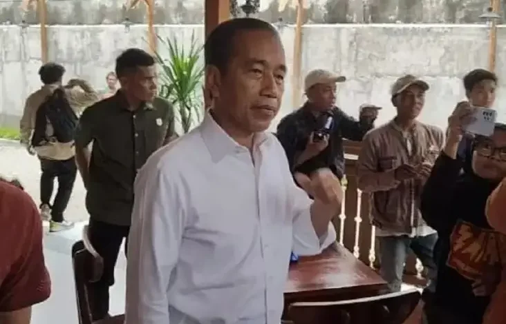 Jokowi juga Keluarga Dipecat PDIP, Bagaimana Karier Politiknya ke Depan?