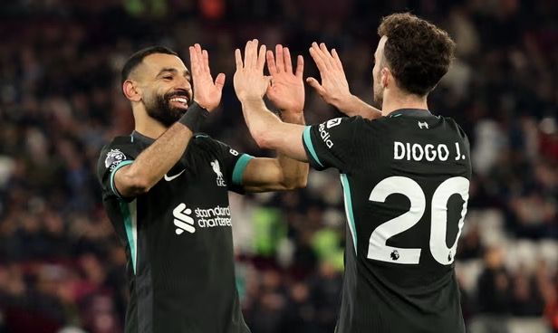 Klasemen Kejuaraan Inggris 2024/2025: Liverpool Juara Paruh Musim, MU Penghuni Papan Tengah