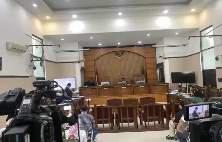 Membandingkan Gugatan Praperadilan Tom Lembong dan juga juga Paman Birin terhadap Jampidsus-KPK