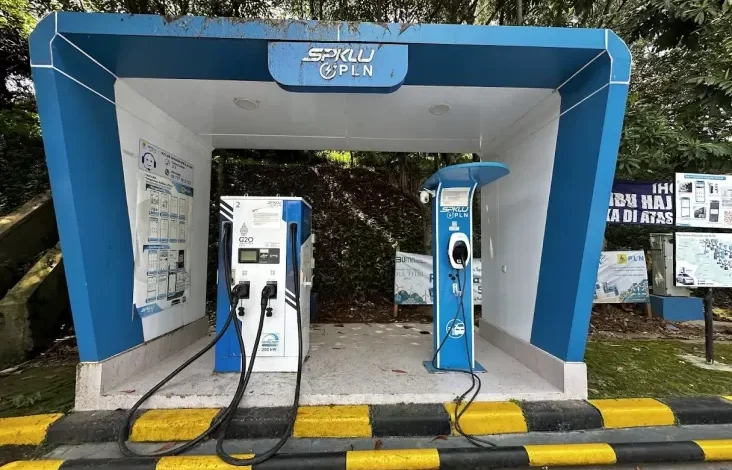 Mobil Listrik Kebelet Setrum di tempat area Tol ketika Libur Natal? Tenang, Ada 52 Rest Area Khusus!