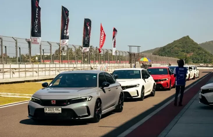 Pajak Honda Civic: Dari Generasi Lawas Hingga Terbaru, Cek Besarannya pada Sini!