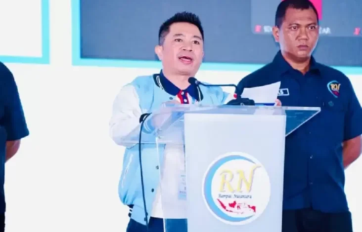 Pemecatan Jokowi, Gibran lalu Bobby dari PDIP Dinilai Sangat Dinantikan Ketiganya