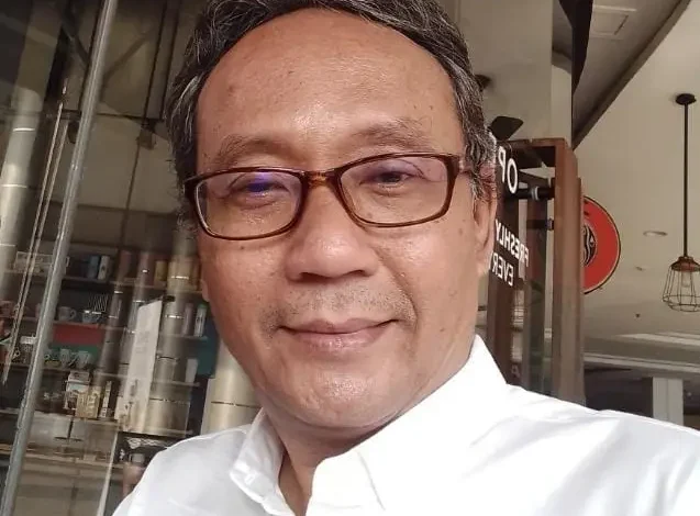 Pengilon pada tempat Galeri Nasional juga Isu Beredel