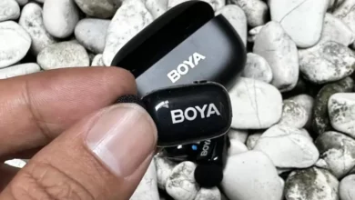 Review Boya Mini: Mikrofon Wireless Seringan Bulu kemudian Terkecil di tempat area Global