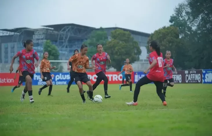 Soccer Challenge 2024 Terjadi Tumbuhkan Minat Siswi Rangkai Mimpi Jadi Bintang Sepak Bola Masa Depan