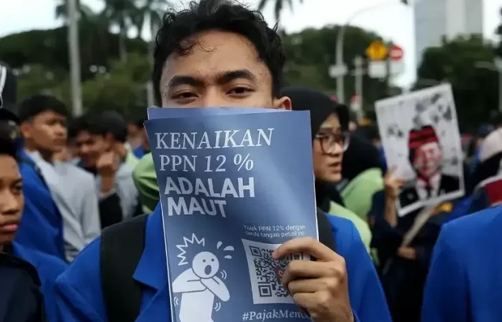 Tahun 2025 Penuh Tantangan, Beban Kelas Menengah Kian Berat