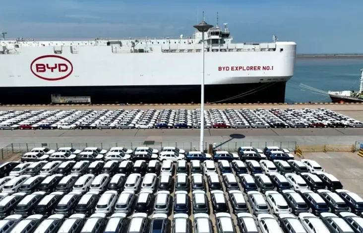 Tidak Laku Dijual, 70.000 Mobil BYD Menumpuk di area pada Pelabuhan Brasil