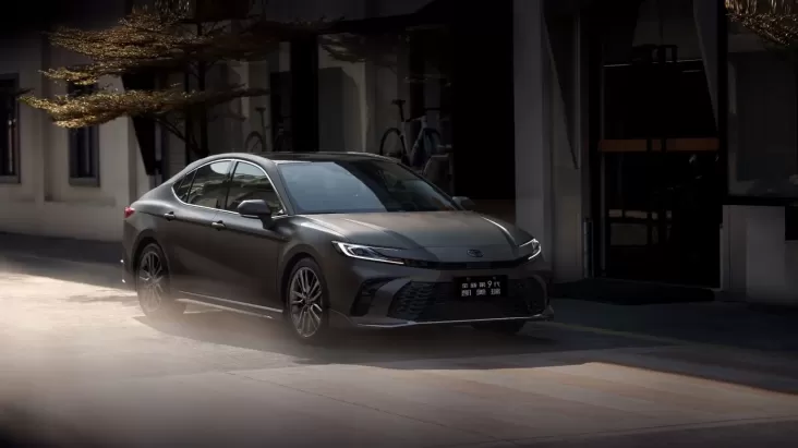 Toyota Camry Glorious Edition Meluncur pada China, Hal ini Tampangnya