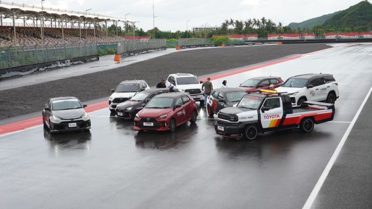 Toyota New GR Yaris kemudian All New Agya GR Sport Digeber pada Sirkuit Mandalika
