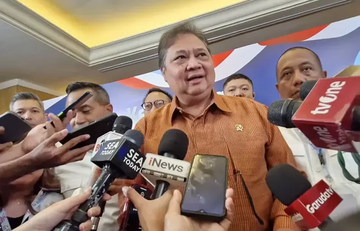 UMP 2025 Naik 6,5%, Menko Airlangga Diperintah Prabowo Bentuk Satgas PHK