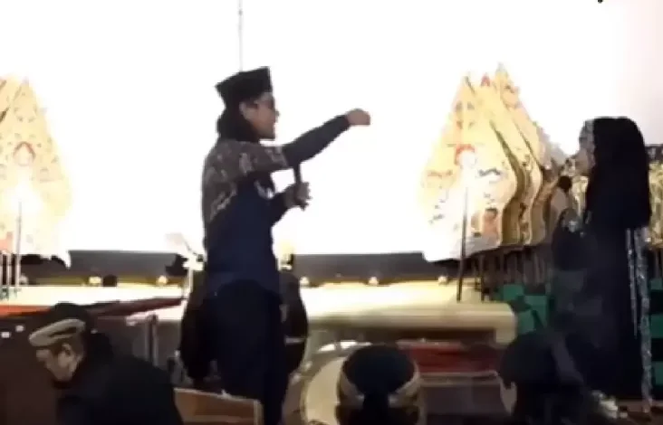 Video Gus Miftah Merendahkan Yati Pesek juga juga Sinden Viral, Netizen Meradang