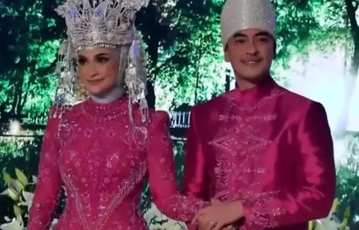 Zumi Zola juga Putri Zulhas Gelar Resepsi Adat Jambi, Verrell Bramasta kemudian Eko Patrio Jadi Among Tamu