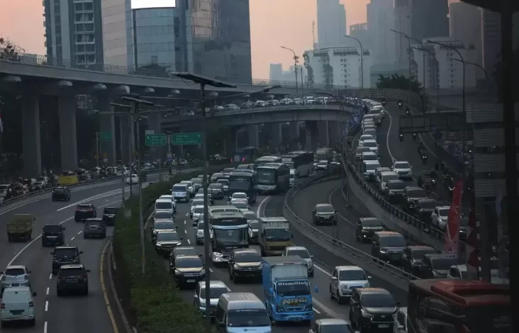 Aksi Begal Mobil pada waktu Macet Semakin Meresahkan, Hal ini Tips Aman Menghindarinya!