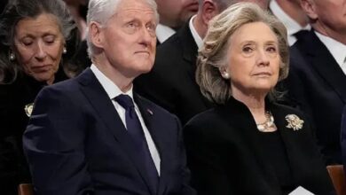 Bill Clinton Alami Gangguan Ingatan, Menunjukkan Ciri Parkinson