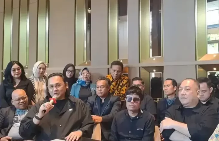 Donasi Agus Salim Disalurkan ke Korban Bencana Alam, Farhat Abbas: Warga NTT Tidak Mau Menerima