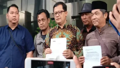Dosen UNJ Ubedillah Badrun Laporkan Jokowi ke KPK