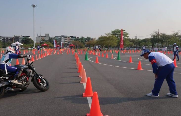 Fauzan Tanaka Juri Kompetisi Internasional Safety Riding Honda pada Thailand