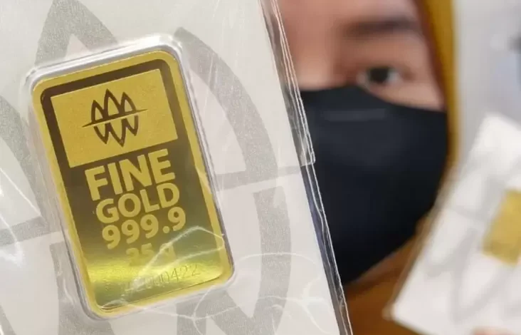 Harga Emas Antam Tergelincir, Hari Hal ini Turun ke Rp1.585.000 per Gram