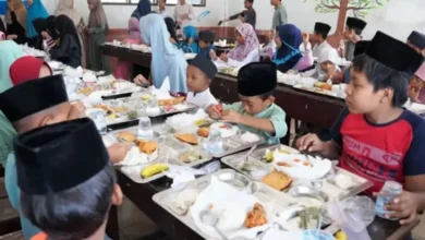 Kemenag Terbitkan Surat Edaran Panduan Makan Bergizi Gratis pada Pesantren