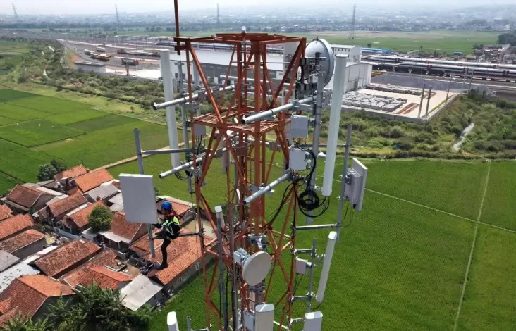 Liburan Nataru 2025: XL Axiata Kebanjiran Trafik Data, Netflix juga Vidio Diserbu!
