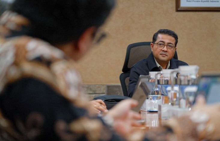 Menteri Riefky Harsya Inginkan Gim Lokal Bersaing di tempat pada Kancah Global