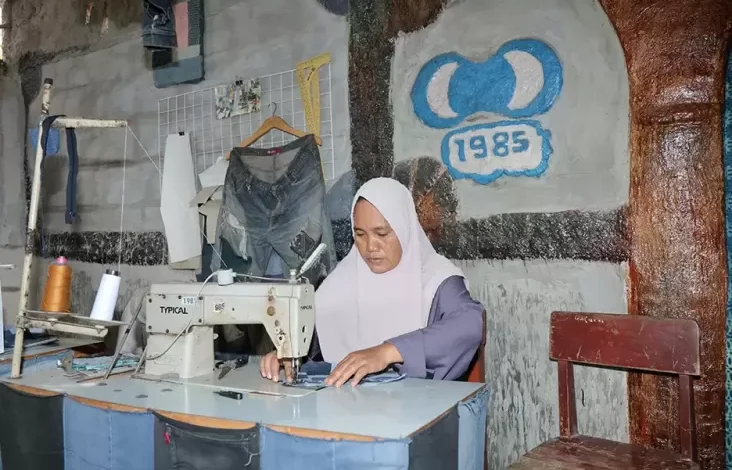 Mewujudkan Impian pada di Bantar Gebang, Nasabah PNM Mekaar Ajak Anak Pemulung Berkreasi