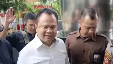 Profil Ronny Sompie, Pensiunan Jenderal Polisi yang tersebut Diperiksa KPK Terkait Kasus Harun Masiku