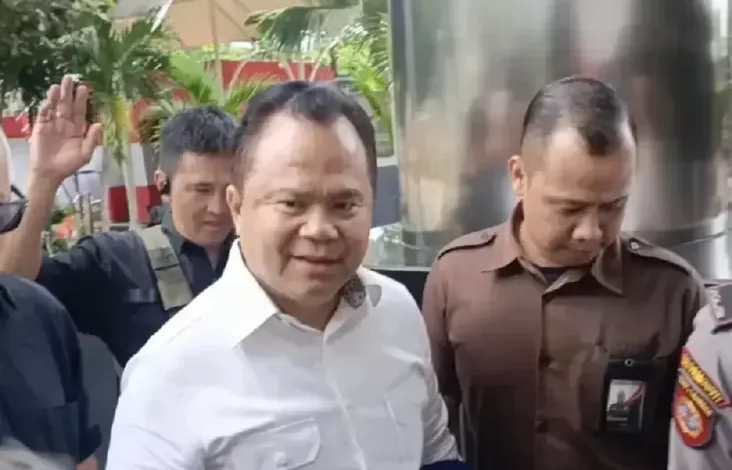 Profil Ronny Sompie, Pensiunan Jenderal Polisi yang tersebut Diperiksa KPK Terkait Kasus Harun Masiku