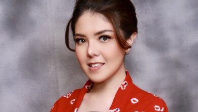 Tina Toon Turun Tangan Pantau Banjir pada Kelapa Gading, Bantu Warga Terdampak