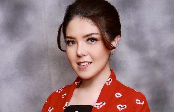 Tina Toon Turun Tangan Pantau Banjir pada Kelapa Gading, Bantu Warga Terdampak