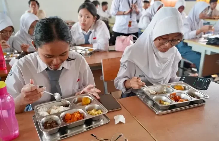 Tinjau Rencana MBG pada area Jakarta, Menko Polkam Apresiasi Derajat Gizi Makanan