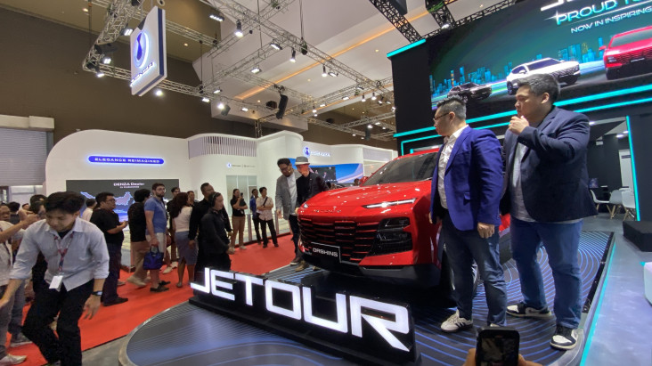 Bukan Sekadar Mobil, Hal ini Gaya Hidup: Jetour Dashing Hadirkan Warna-Warna Hype pada IIMS 2025!