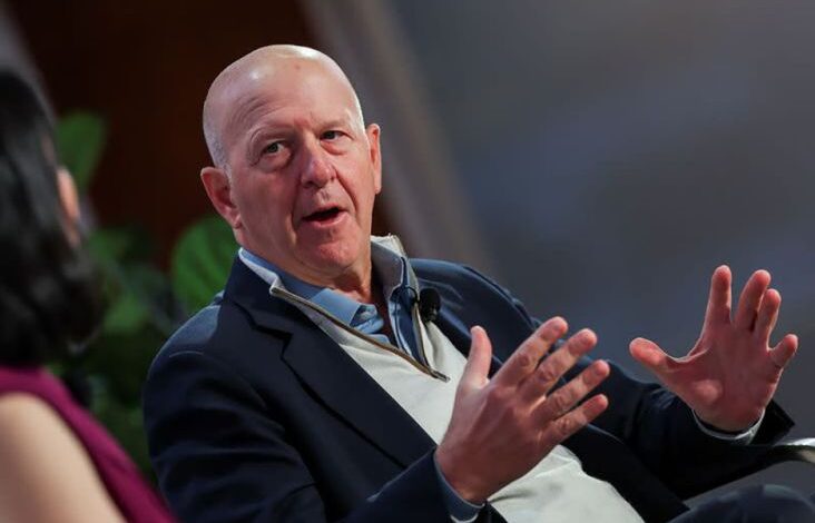 direktur utama Goldman Sachs Membaca Arah Suku Bunga Fed pada 2025