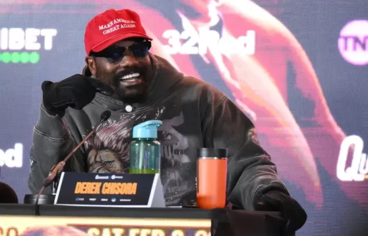 Derek Chisora Tegur Wartawan pada waktu Diskusi Pers: Bolehkah Saya ke Tempat Kerja Anda juga Buat Keributan!