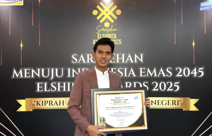 Dianggap Berhasil Urus Kepemudaan, Deputi Kemenpora Asrorun Ni’am Sholeh Diganjar Penghargaan