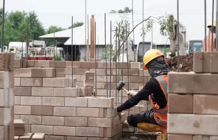 Dukung Inisiatif 3 Juta Rumah, SIG Hadirkan Bata Interlock Presisi