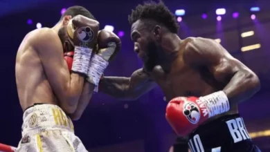 Carlos Adames Gagal Kalahkan Hamzah Sheeraz, Pertahankan Sabuk WBC