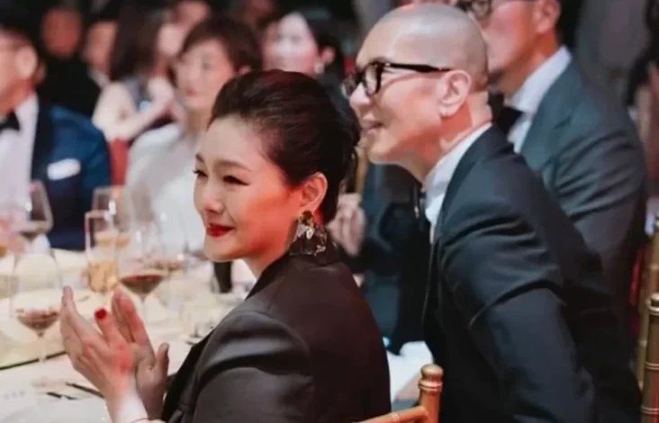 Hancur Kehilangan Barbie Hsu, DJ Koo Pilih Mengurung Diri Dekat Abu Istri