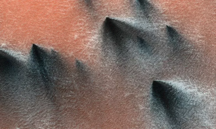 Mars vs Bumi: Perbandingan Keunikan juga Misteri pada Dua Planet