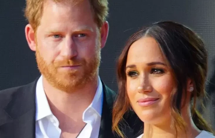 Meghan Markle Ditawari Hadiah Mahal demi Perbaiki Pernikahan dengan Pangeran Harry
