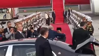 Momen Peluk Hangat Prabowo Lepas Kepulangan Erdogan dari Indonesia