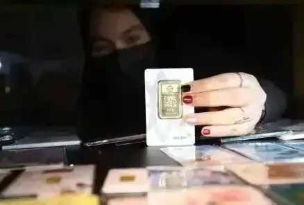 Pecah Rekor Lagi, Harga Emas Antam Hari Hal ini adalah Nyaris Tembus Rp1,7 Juta per Gram